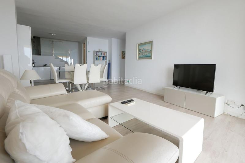 Foto 6d65e9e8-008b-44a1-8de1-ac883ca79a35. Etagenwohnung mit parking pool in Cabopino - Artola Marbella