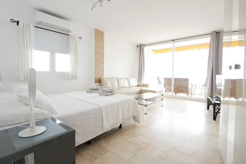 Foto 77bc3e93-cdbc-4679-9eba-9566d07b807b. Flat with parking pool in Cabopino - Artola Marbella
