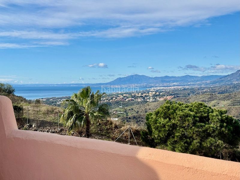 Foto 0ccc7a92-73bc-47d3-817e-ff438f96e964. Àtic amb aparcament piscina a Calahonda Mijas