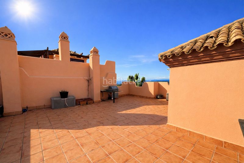 Foto 3efe7eb0-cbf5-4c9d-a97a-0f186907d709. Àtic amb aparcament piscina a Calahonda Mijas