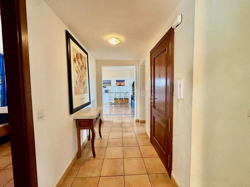 Foto a3fc11bc-a0ae-43f7-af50-8745c62ed848. Àtic amb aparcament piscina a Calahonda Mijas