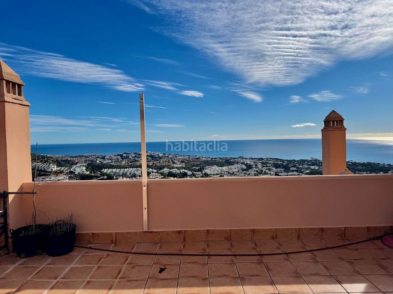 Foto d759f50f-4866-4f83-9658-20cee395daf6. Àtic amb aparcament piscina a Calahonda Mijas