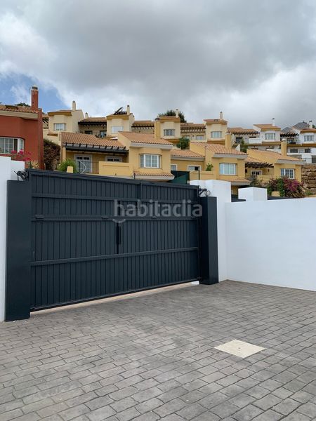 Foto a4dd6757-aeb5-40c4-a094-7b7bfd5c9424. Casa adossada amb aparcament piscina a La Mairena Ojén