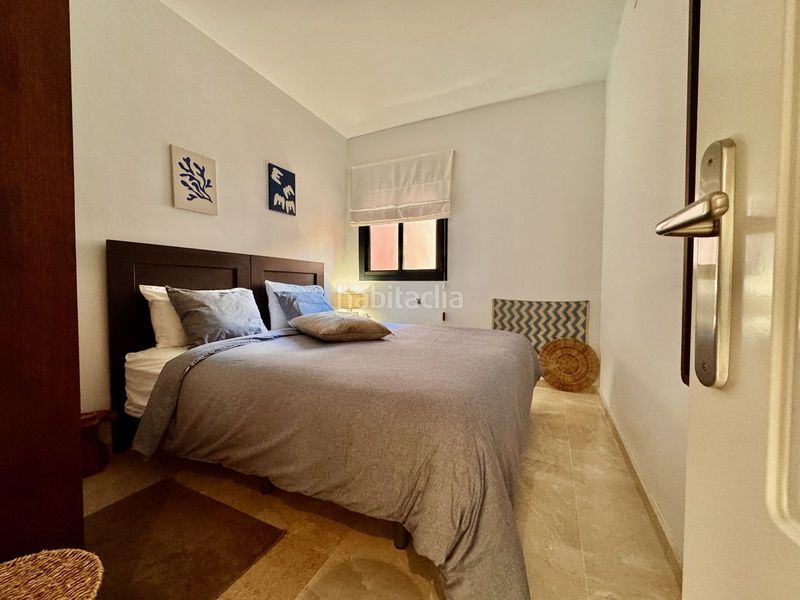 Foto 025c6e5c-e4f0-4735-a7f5-d96363ebb306. Planta baixa amb aparcament piscina a Calahonda Mijas