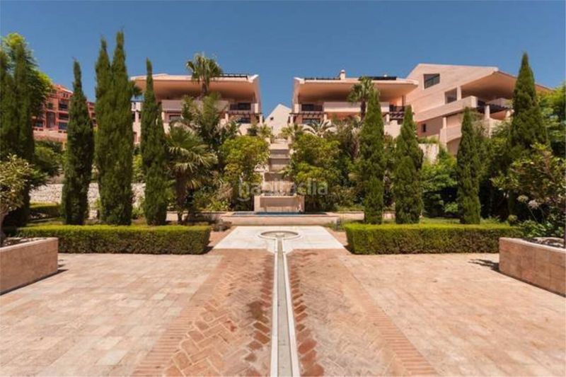 Foto 2576bc64-5f9b-4973-a772-69ed2872d74e. Planta baixa amb aparcament piscina a Calahonda Mijas