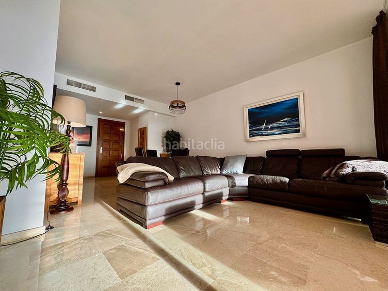 Foto 5acc6c0a-ea26-429a-bbaa-997c6875cc23. Planta baixa amb aparcament piscina a Calahonda Mijas