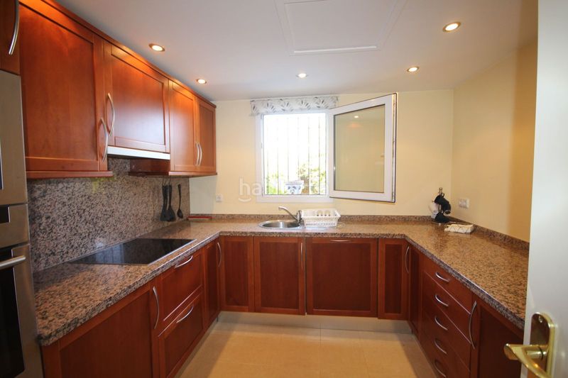 Foto 73085d32-8a80-402b-ba17-8e466cd5f337. Casa adossada amb aparcament piscina a Riviera del Sol Mijas