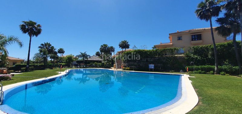 Foto e4d40f9e-5689-4ac4-97a9-4b0197e65d02. Casa adossada amb aparcament piscina a Riviera del Sol Mijas