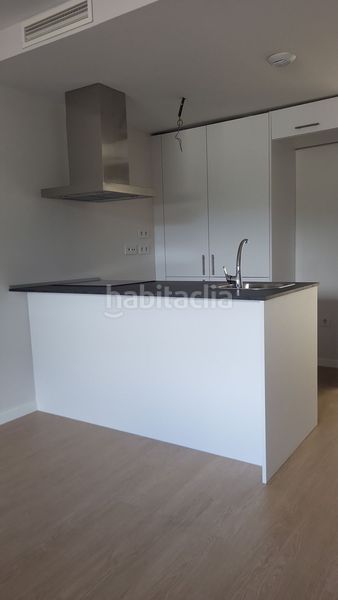 Foto de6bf10f-f57f-454e-9612-b6bc54b795d1. Planta baixa amb aparcament piscina a Centro Benalmádena