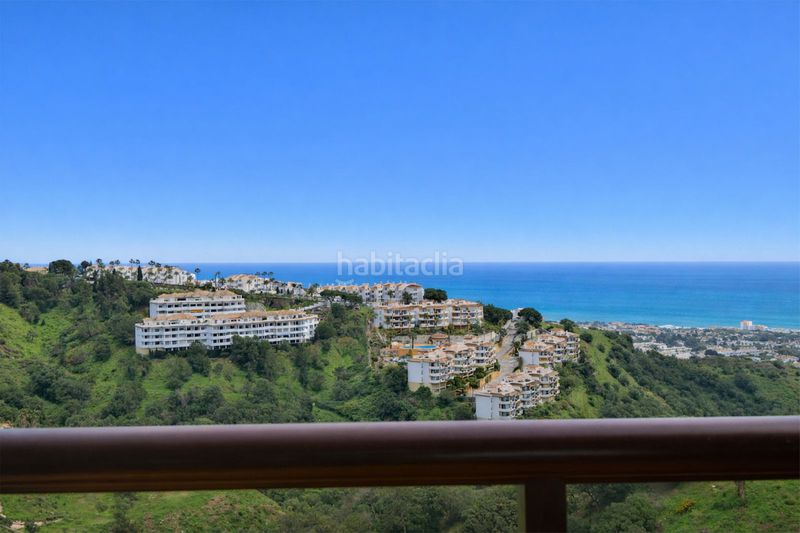 Foto 1308473b-0d7f-4ecd-8820-a63f1f2e313b. Dúplex amb aparcament piscina a Calahonda Mijas