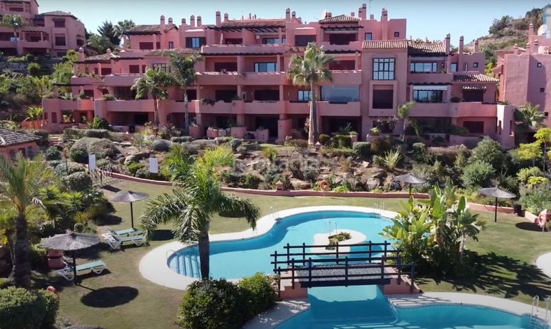 Foto c38a0a6c-a53d-4084-af12-60208125ac58. Apartament amb aparcament piscina a La Mairena Ojén