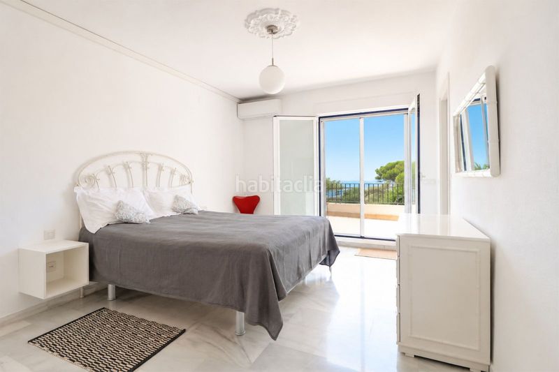 Foto 5450013b-0b16-4094-80bf-df62a27f3dc3. Casa adossada amb aparcament piscina a Cabopino - Artola Marbella