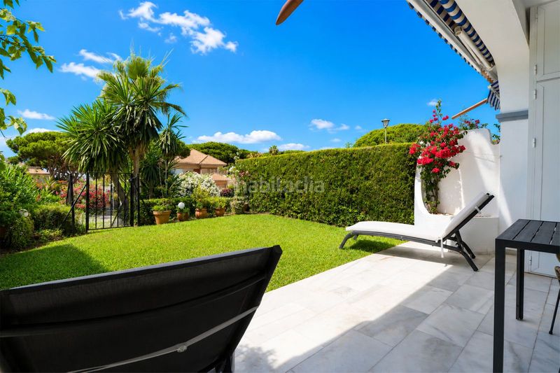 Foto 97db2592-68b0-436e-a226-9085872dd8c4. Casa adossada amb aparcament piscina a Cabopino - Artola Marbella