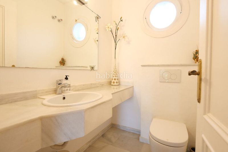 Foto bd7b78b9-6607-452f-897f-facf6e61d4bf. Casa adossada amb aparcament piscina a Cabopino - Artola Marbella
