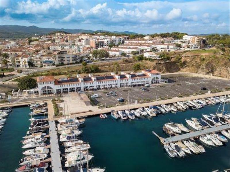 Foto fea4dcba-fbb2-48c9-9a50-3c9d7b9fb2ed. Duplex dans Centre Palamós