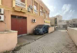 Local commercial  Carretera iryda. En venta local en bruto de 110 m2