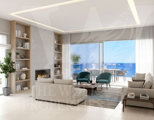 Etagenwohnung  Passeig de josep mundet. Piso recientemente reformado en primera l�nea de mar