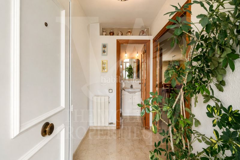 Foto a06bda4a-d28c-4e9c-ad75-c0a50642549e. Casa adossada amb xemeneia calefacció a Zona Alta Premià de Mar