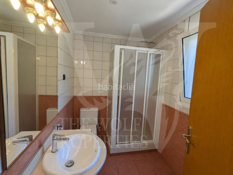 Foto 1d9d0e52-acb1-4e0b-bdc1-958f63ca2a4f. Casa amb xemeneia a Sant Feliu de Codines