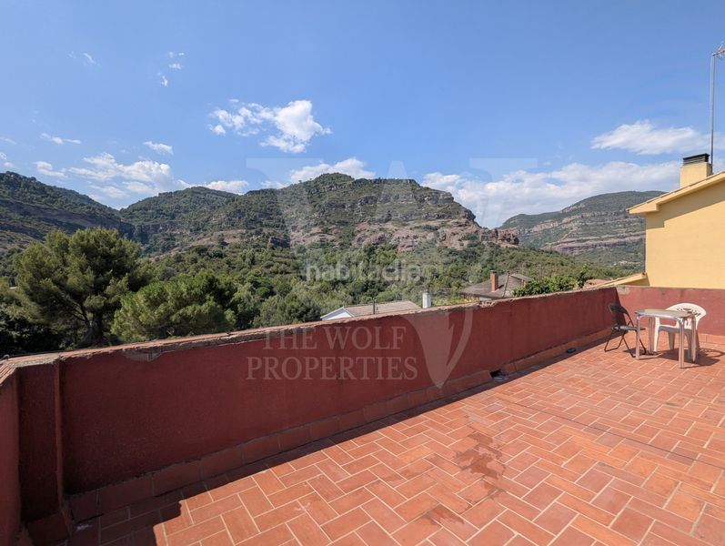 Foto 5ba51e33-0414-4c53-b33c-8dae7941a922. Casa amb xemeneia a Sant Feliu de Codines