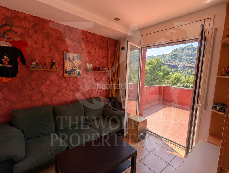 Foto 8205e00e-d1d7-43a7-a391-c65c775cfea1. Casa amb xemeneia a Sant Feliu de Codines