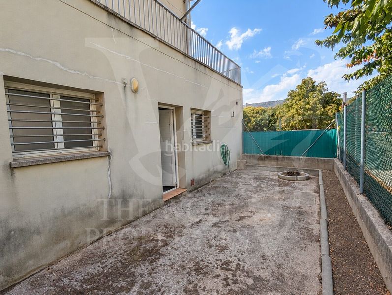 Foto 08b13384-f09b-4a14-b1c9-d61e3423e629. Casa aparellada amb calefacció aparcament a Balenyà