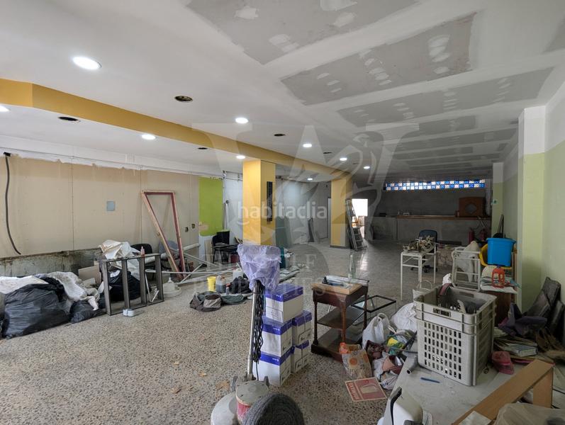 Foto eb869e4c-a0a0-4d73-ab2b-46360995ad44. Business premise in carrer de ramon dagà 13 in Can bassa Granollers