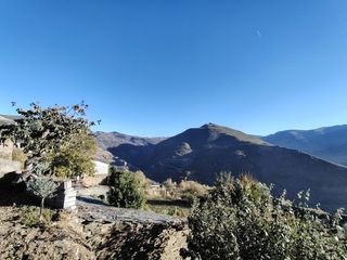 Maison  Rúa a. Casa con 4 dormitorios, garaje, anexos y espectaculares vistas e