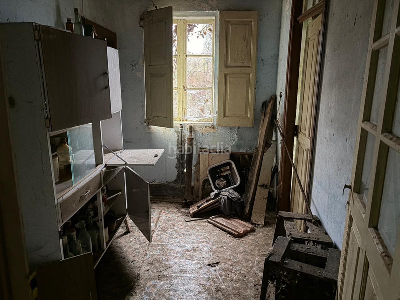Foto d0d8ac43-3311-4fd6-8744-bc41b01cbd15. Casa a Covelo (O)