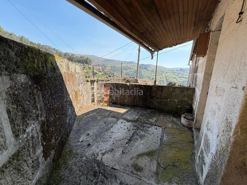 Foto 02ec3c6d-6593-476e-9fe9-2ca6684d11a2. Casa aparellada a Covelo (O)