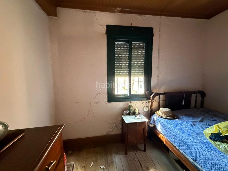 Foto 91f809d5-764d-4d5e-82ee-e4f229e4bf4b. Casa aparellada a Covelo (O)