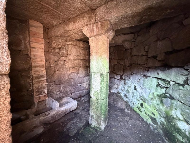 Foto e2248a0c-58a2-423c-ab5e-7075947d25ed. Casa aparellada a Covelo (O)