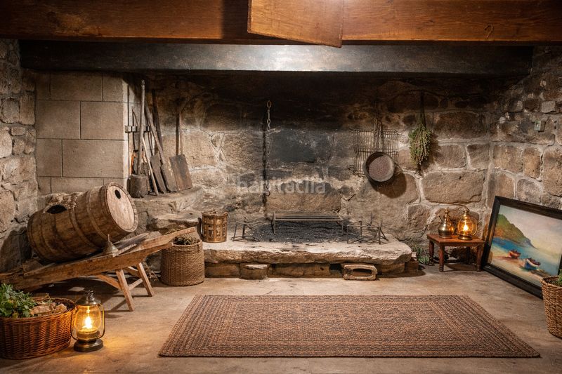 Foto 4c501467-4403-4247-ab53-c99072403244. Casa amb xemeneia calefacció aparcament a Covelo (O)