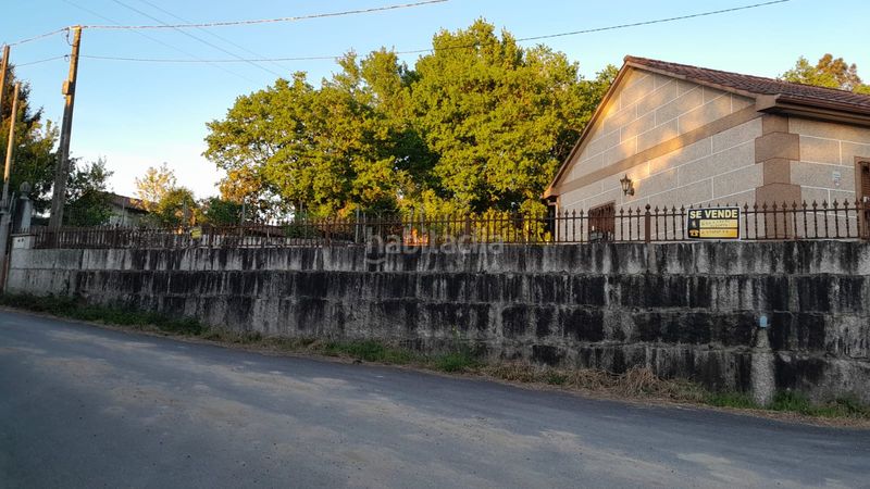 Foto 511ae8c8-ac0f-493f-bb84-781dacf0cf50. Casa amb xemeneia calefacció aparcament a Covelo (O)