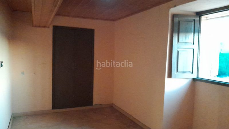 Foto 77e4b129-402e-4afb-9770-220fd1c4b0ba. Casa amb xemeneia calefacció aparcament a Covelo (O)