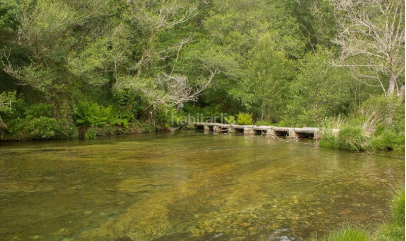 Foto cd92ab15-9d2d-4e82-bacb-463507ca8381. Casa amb xemeneia calefacció aparcament a Covelo (O)