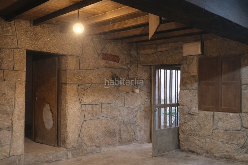 Foto f2e22a81-b9c8-4e30-880a-384ee0126dfa. Casa amb xemeneia calefacció aparcament a Covelo (O)