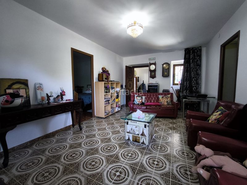 Foto f842a32d-60d9-4b4d-b4e2-dd7d175e1762. Xalet amb calefacció aparcament a Arbo