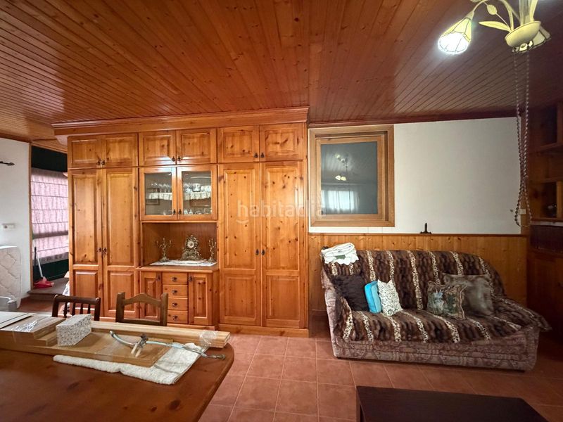 Foto 25467c66-55cb-4088-b692-74a6a5554e6e. Casa amb xemeneia calefacció aparcament a Arbo