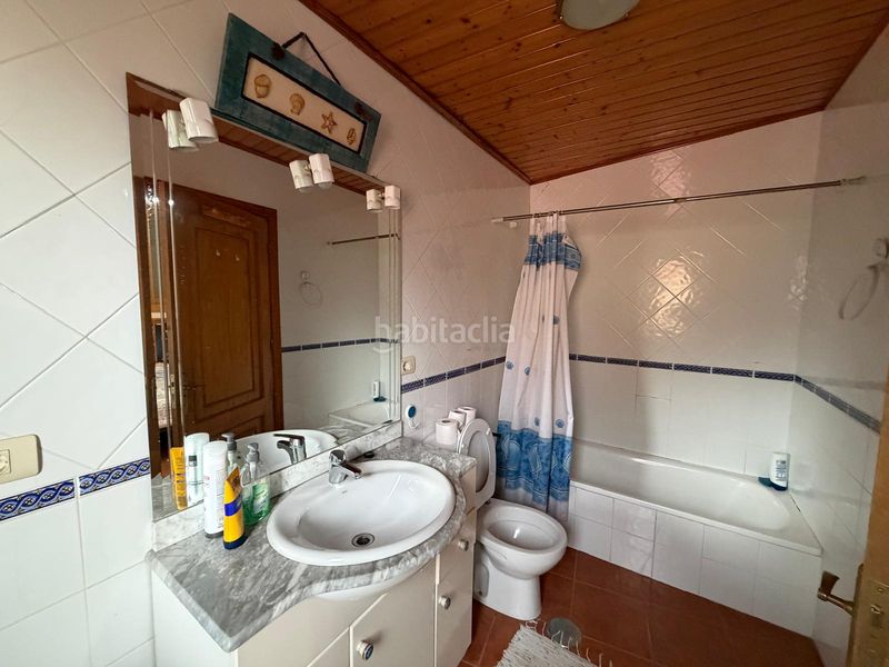 Foto 48cc1303-8990-49e9-bd81-43f8efb968a9. Casa amb xemeneia calefacció aparcament a Arbo