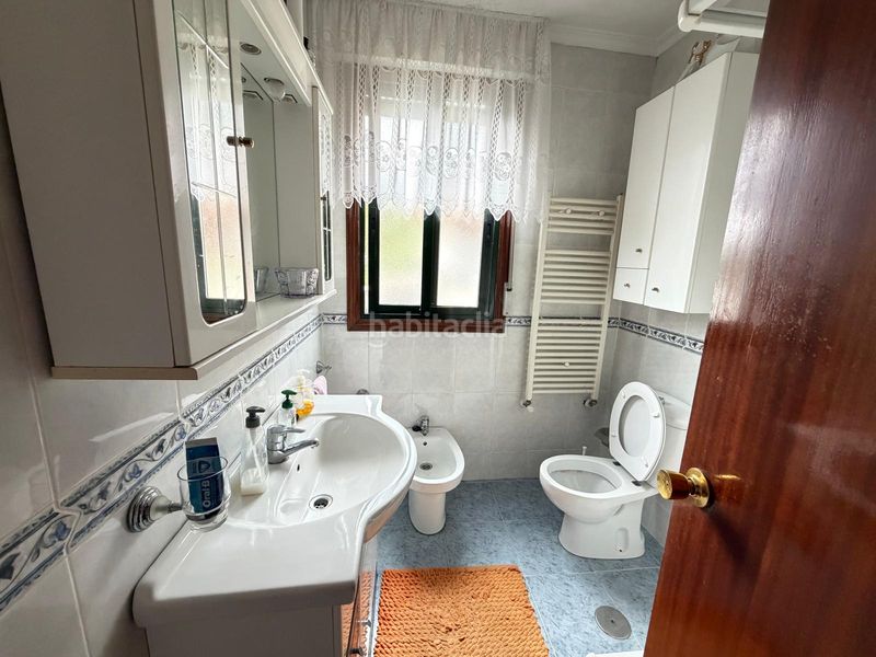 Foto c8f5e531-5211-4f80-b50e-b3ee9dc90465. Casa amb xemeneia calefacció aparcament a Arbo