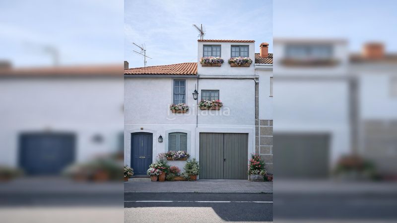 Foto ff08e2d5-5a28-4ccf-a326-7e6ea9cc03b4. Casa adossada amb aparcament a Pobra de Trives (A)