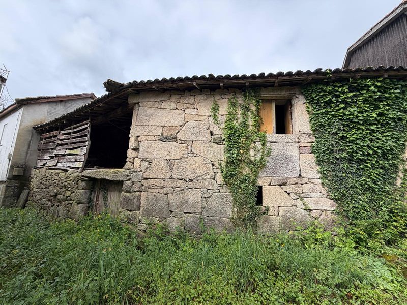 Foto 0645a55c-9b7b-4492-97bf-03c43eebe4f4. Casa adossada amb aparcament a Vilamarín
