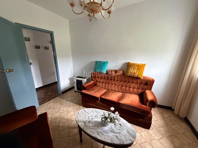 Foto 1aa3b34b-f554-4ed7-9b30-1153201c4d07. Casa adossada amb aparcament a Vilamarín