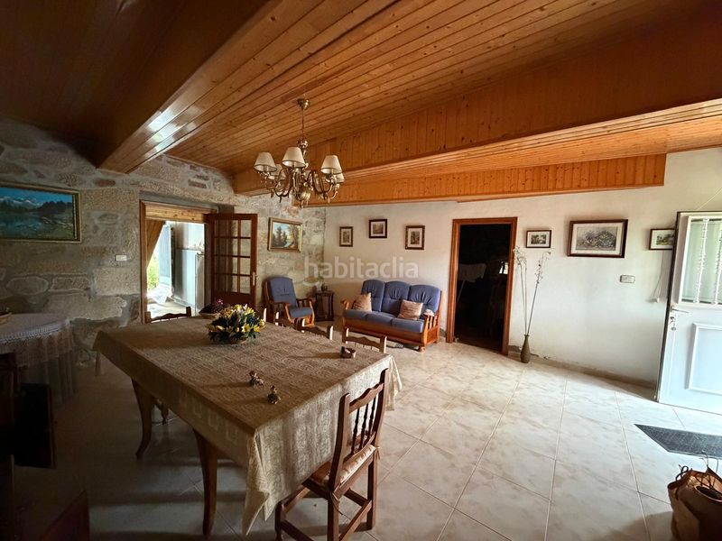 Foto a9339d16-04d4-4e4f-8c95-77500cb7157a. Casa adossada amb aparcament a Vilamarín