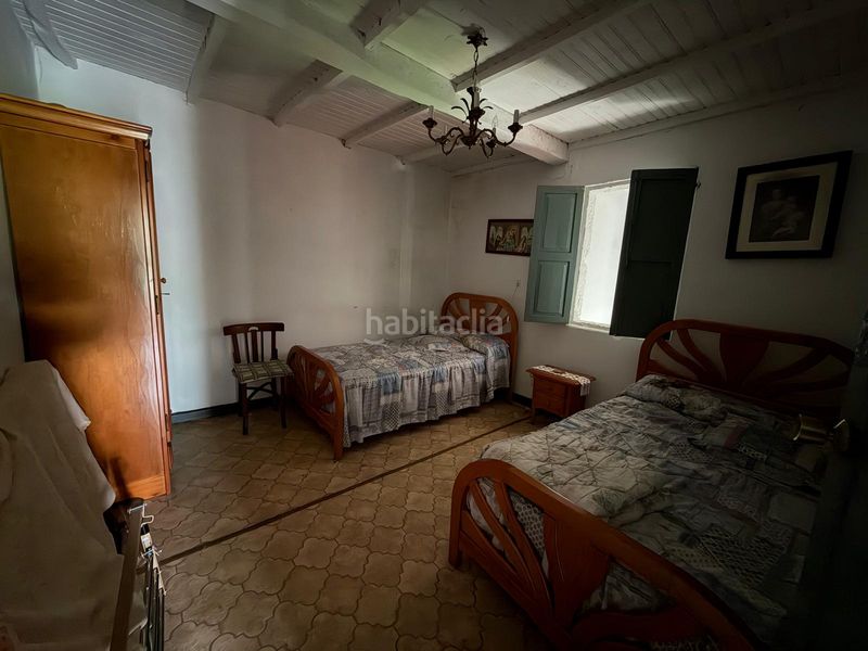 Foto b457bb12-affb-4c90-8804-7f87fbbaee80. Casa adossada amb aparcament a Vilamarín