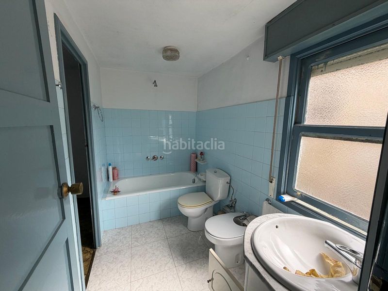 Foto c3dd77d9-98e1-48c2-aae9-e2a5eeae36ed. Casa adossada amb aparcament a Vilamarín