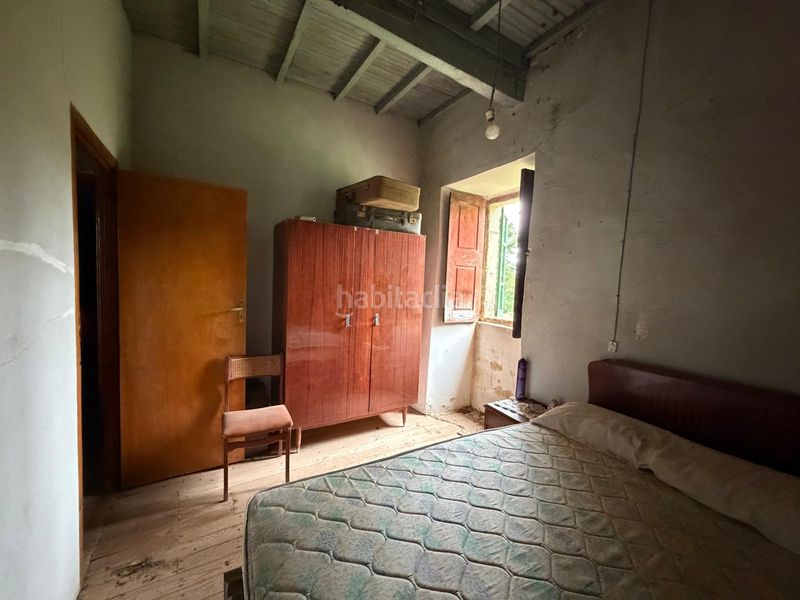 Foto 483a8762-56e7-47ac-82ad-9caa9a18c71b. Casa aparellada amb xemeneia a Cartelle