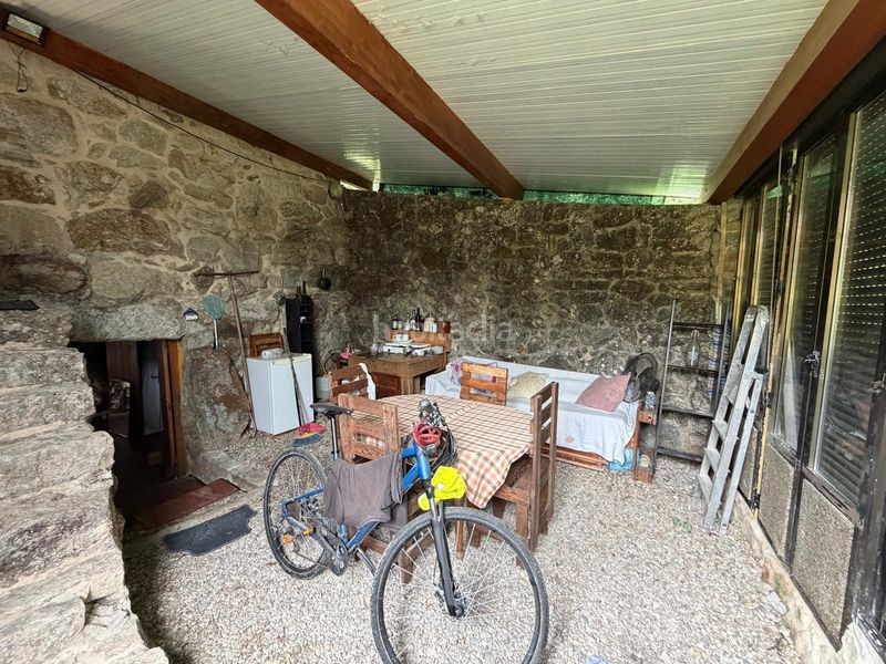 Foto 57fa2747-3ae7-4925-af74-a8b8c2ebe5dd. Casa amb xemeneia a Cañiza (A)