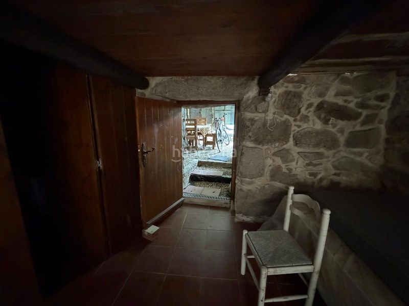 Foto 746cdbba-78da-4f02-8b14-6ed997f970fc. Casa amb xemeneia a Cañiza (A)